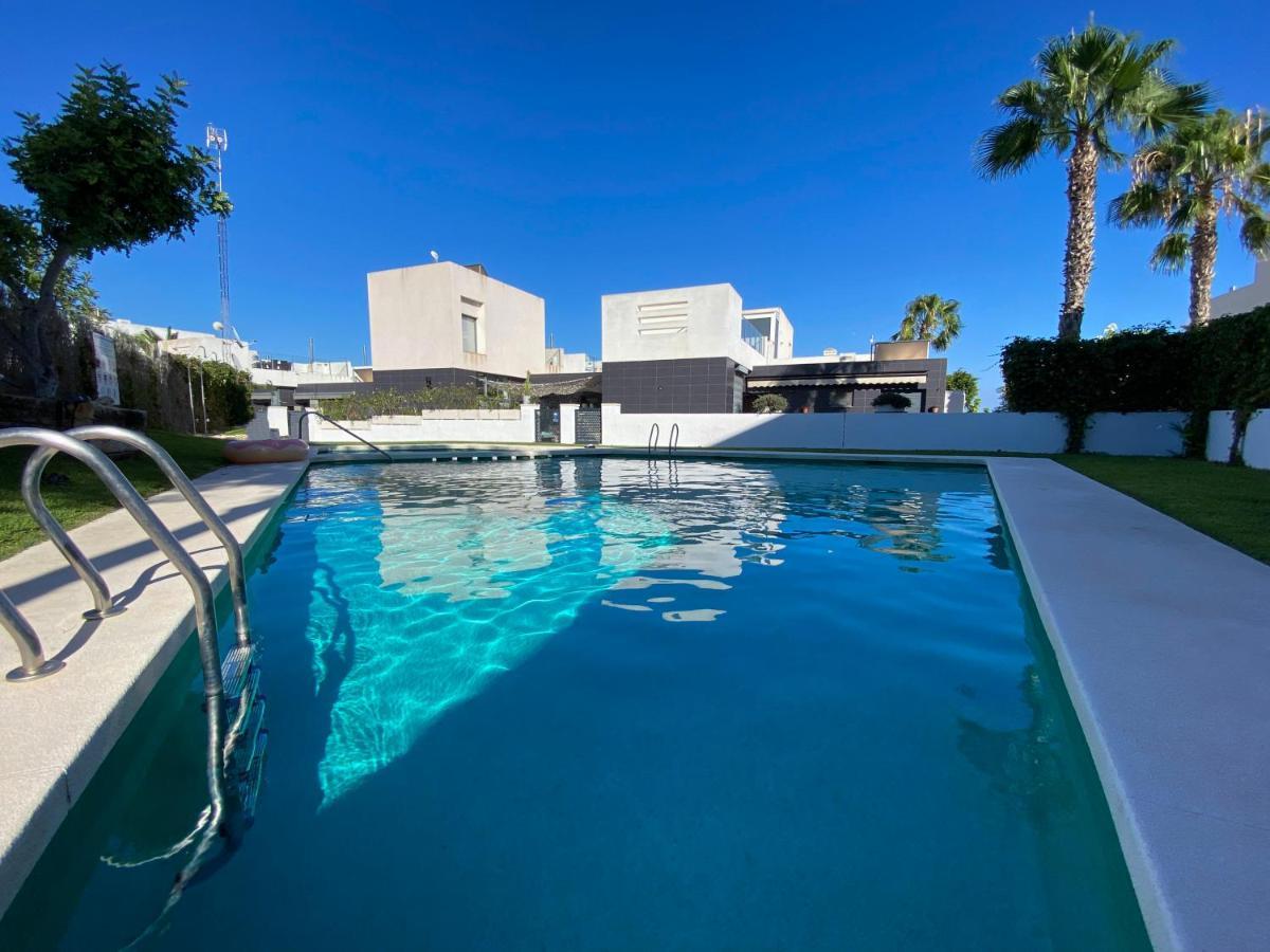 Luxury House Villamartin Zenia Аликанте Екстериор снимка